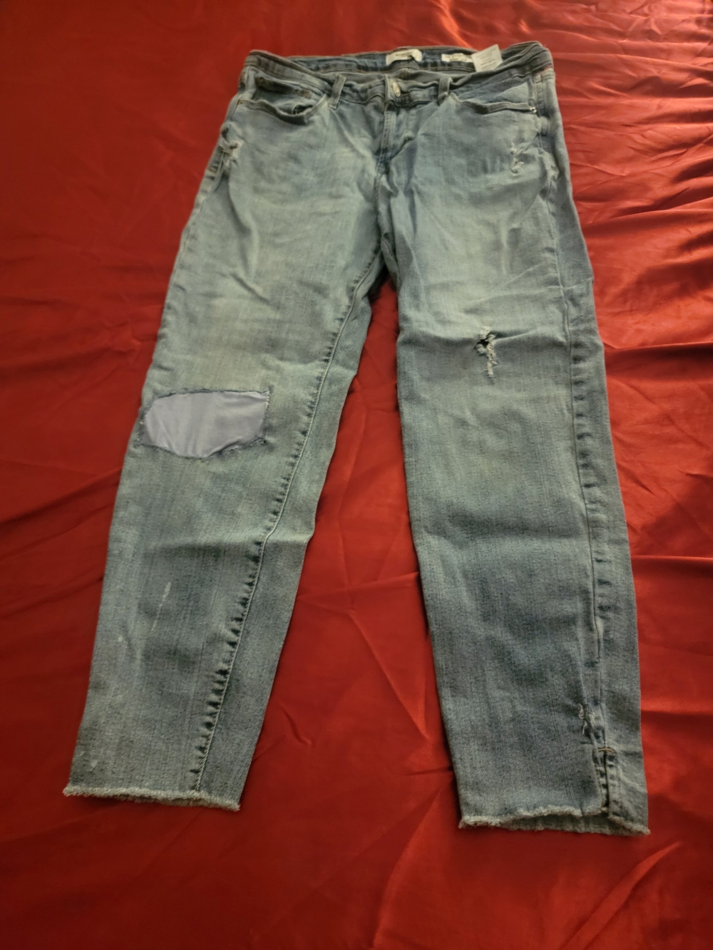 Kensie Women's Light Blue Skinny Jeans with Knee Patch